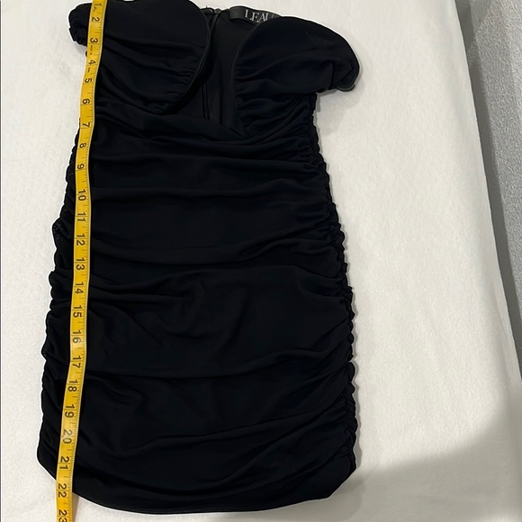 Black Ruched Strapless Bodycon Dress - Picture 3 of 6